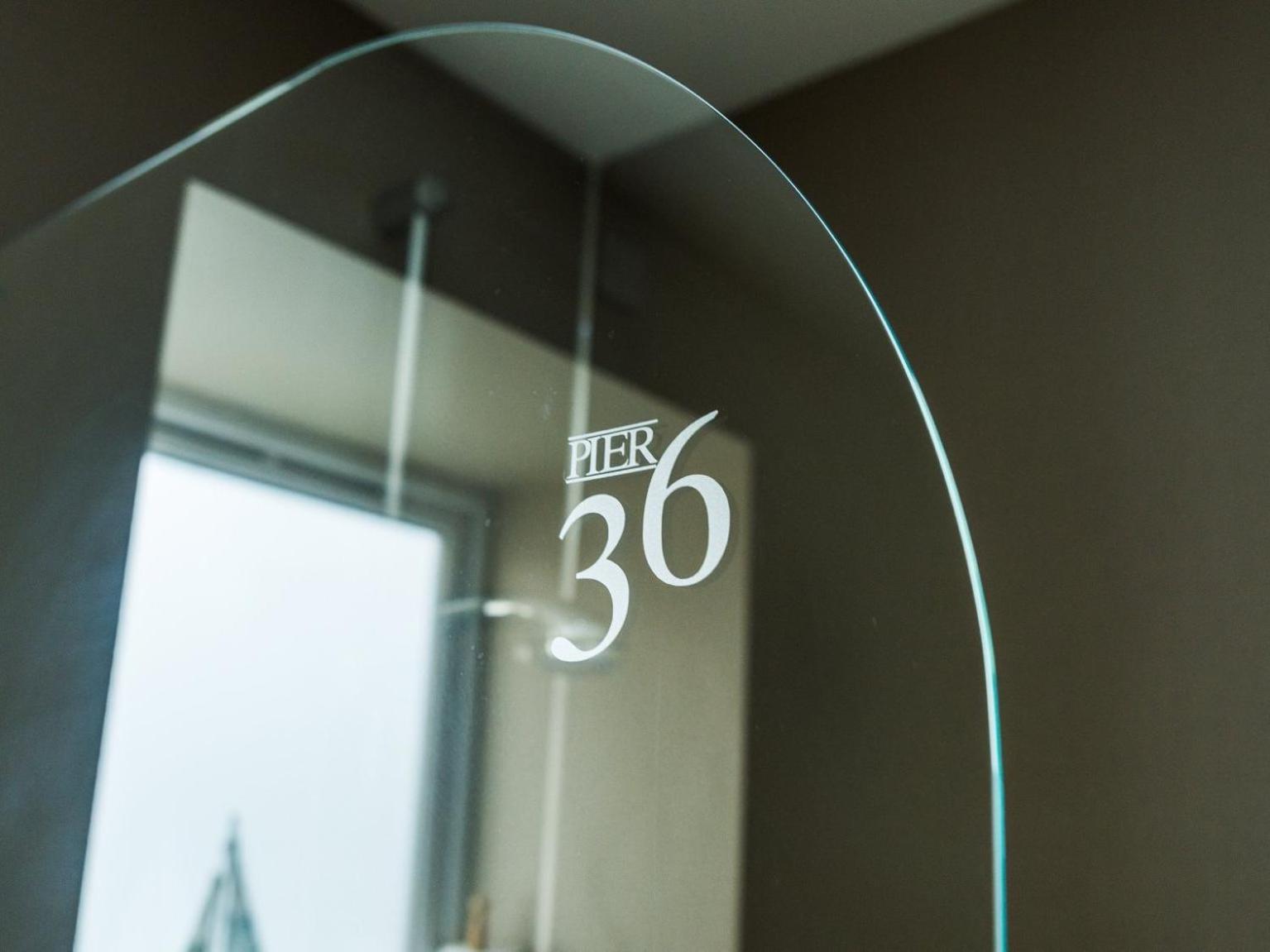Pier 36 Hotell Donaghadee Rum bild
