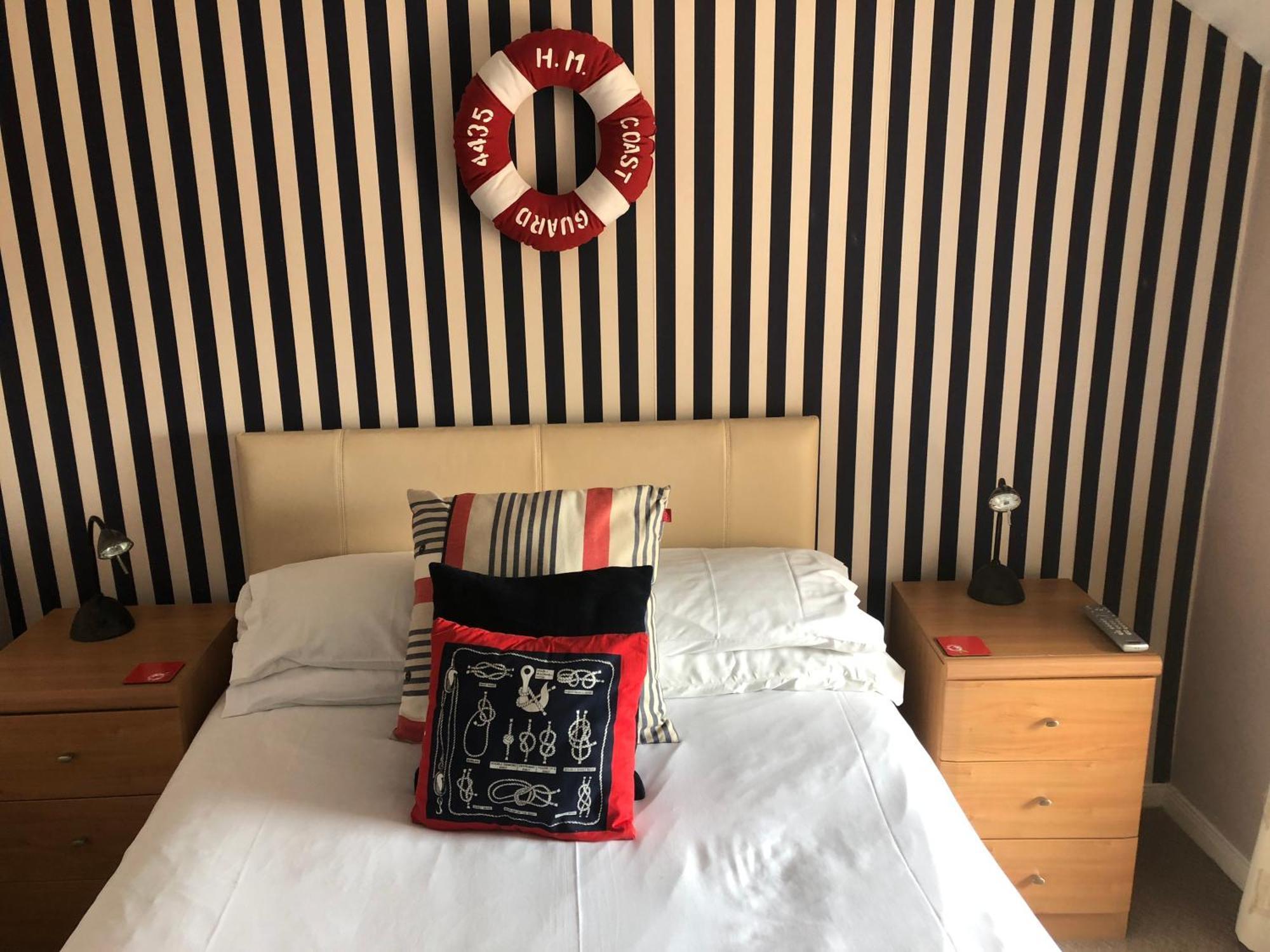 Pier 36 Hotell Donaghadee Rum bild