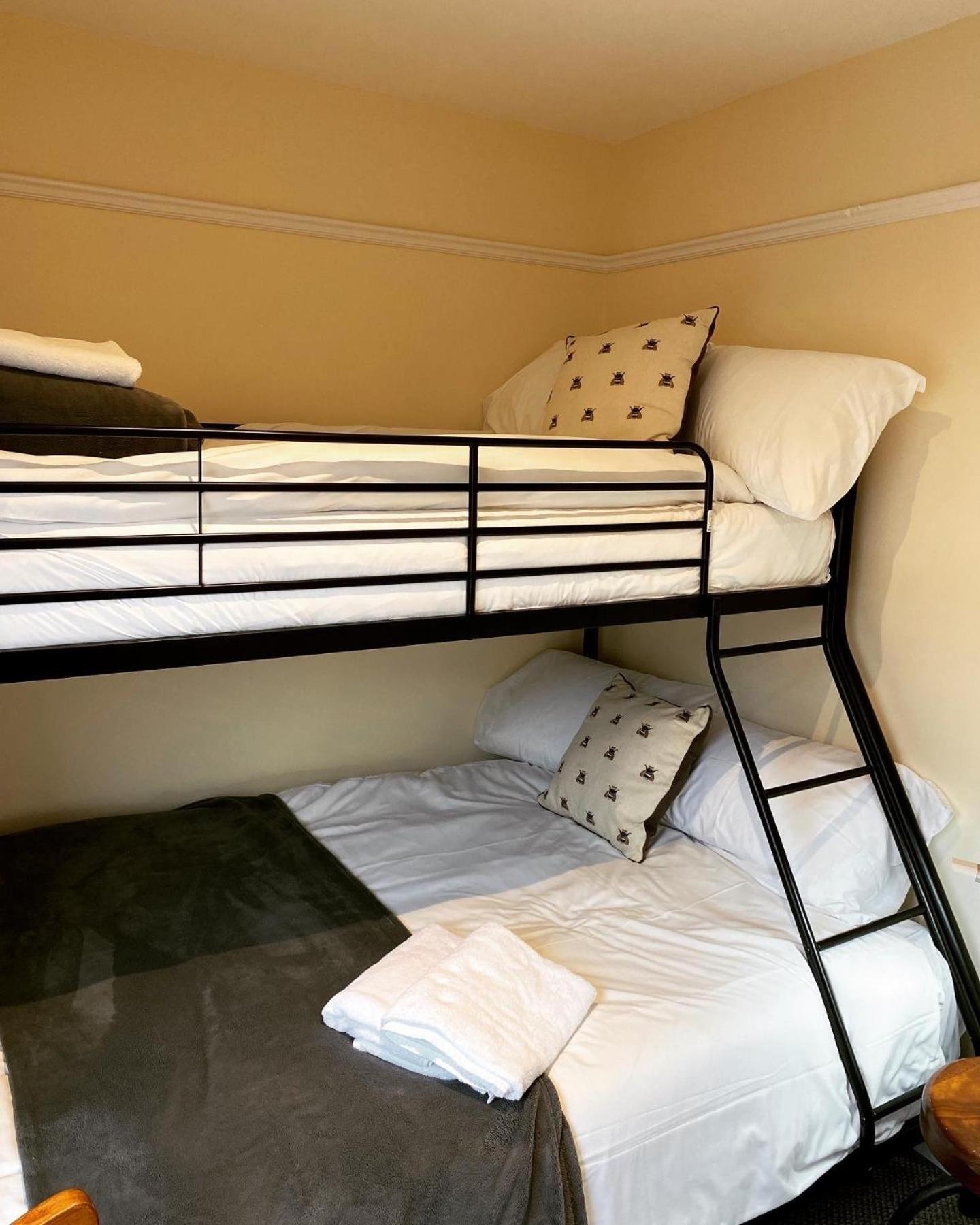 Pier 36 Hotell Donaghadee Rum bild